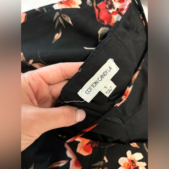 Black Floral Two Piece Skort Set 🌺 - Picture 6 of 6